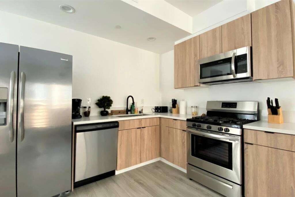 Вилла 3Bd/3Ba Modern Hollywood Townhouse With Private Rooftop Лос-Анджелес Экстерьер фото
